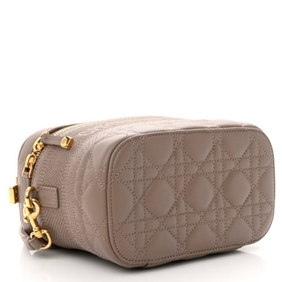 Lambskin Cannage Small Diortravel Vanity Case Warm Taupe - Picture 3 of 6